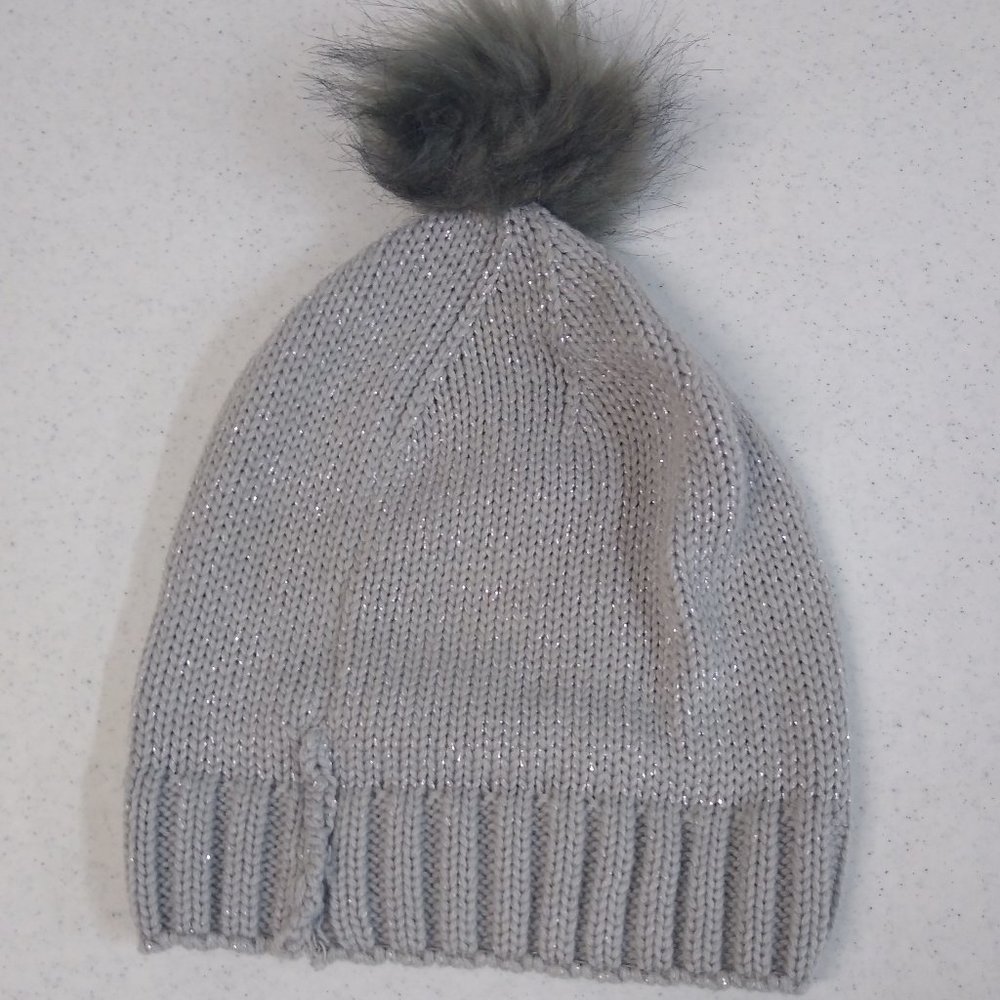 Serra Women's Beanie One Size Knit Gray w/ Faux Fur Pom Pom - Gray FAST SHIPPING